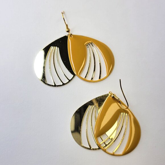 Yellow Dangle Earrings - Picture 2 of 8